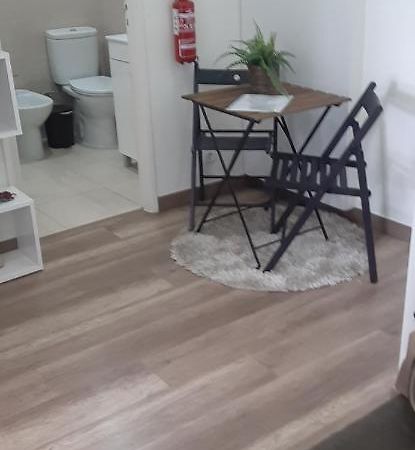 Minimalist Apartment Located Near Belem Lisboa Exterior foto